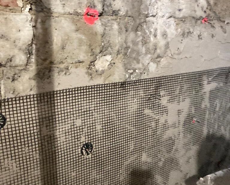 Lavori antisismici: consolidamento parete in muratura con rete in fibra di basalto